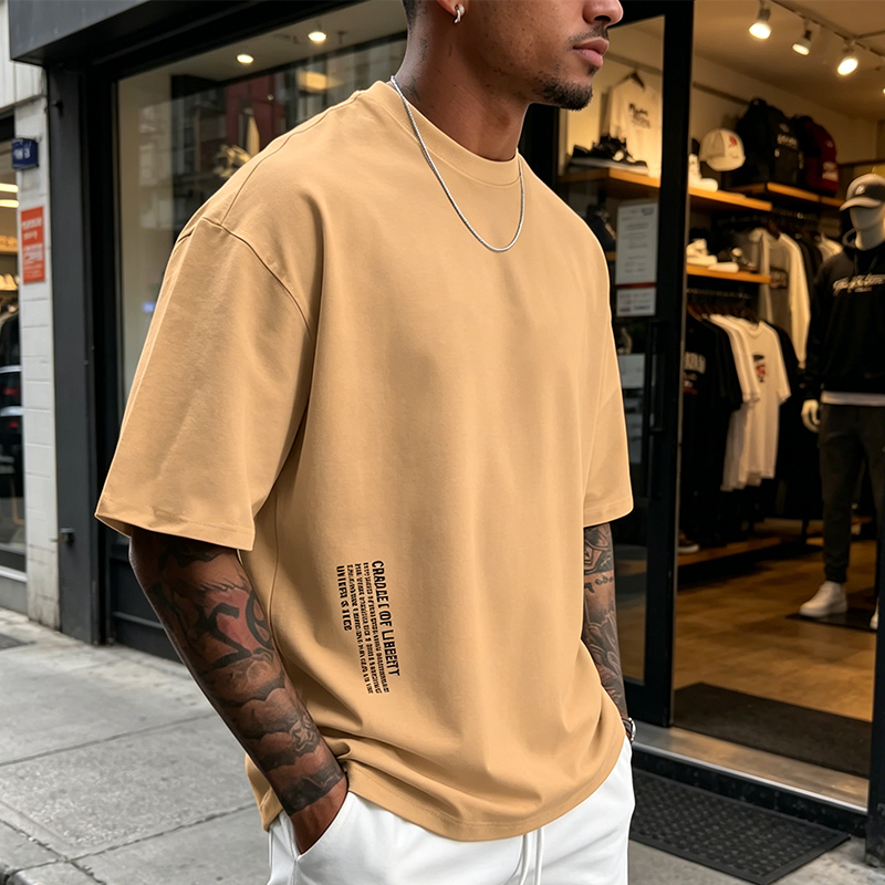 👕 50% RABATT! ⏰ Herren Urban Style Loose Fit Kurzarm-Shirt – Bequem & atmungsaktiv – Lässiger Schnitt, perfekt für heiße Tage oder einen trendigen Freizeit-Look 🏙️
