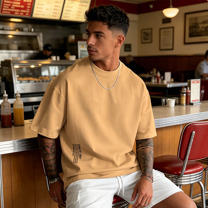 👕 50% RABATT! ⏰ Herren Urban Style Loose Fit Kurzarm-Shirt – Bequem & atmungsaktiv – Lässiger Schnitt, perfekt für heiße Tage oder einen trendigen Freizeit-Look 🏙️