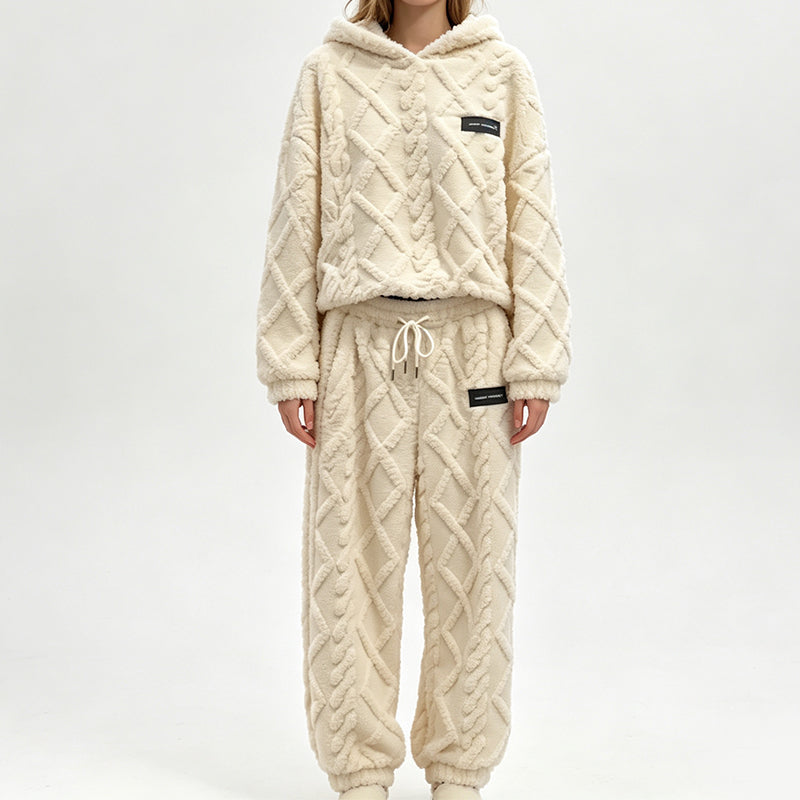 💥 HALF PRICE — HOT SALE! 🍂 3D Embossed Geometric Plush Loungewear Set – Thermal 3D Lock, Cloud-Like Fit ☁️ Warm & Luxurious for Home, Leisure & Dates 🏠 Stay Cozy All Winter 🔥