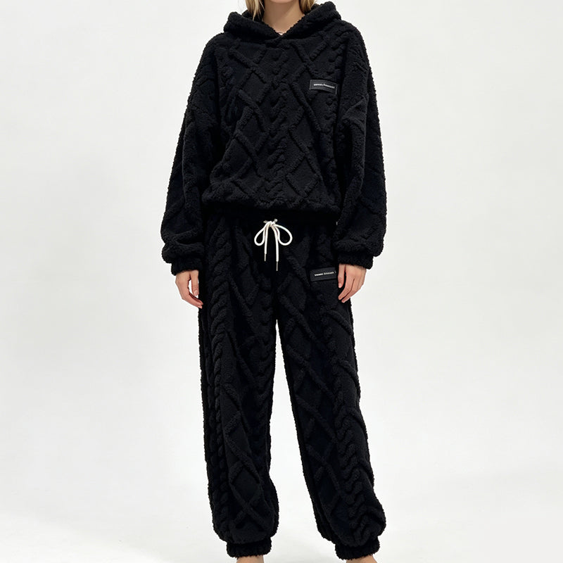 💥 HALF PRICE — HOT SALE! 🍂 3D Embossed Geometric Plush Loungewear Set – Thermal 3D Lock, Cloud-Like Fit ☁️ Warm & Luxurious for Home, Leisure & Dates 🏠 Stay Cozy All Winter 🔥